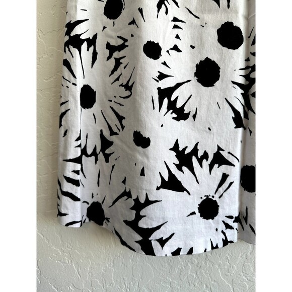 Dressbarn Floral White Daisy Print Skirt Woman's Size 4 summer modern classy - Picture 12 of 14